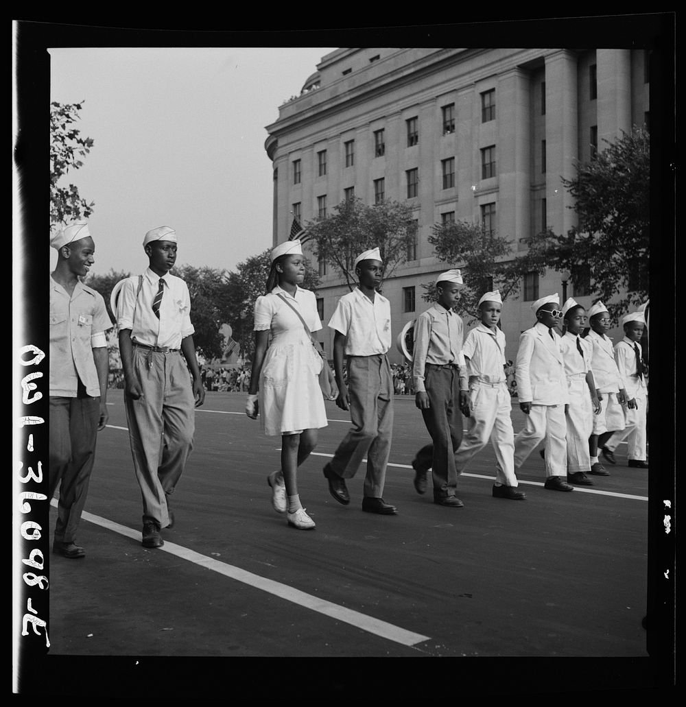 Washington, D.C. A unit of the parade to recruit civilian defense volunteers. Sourced from the Library of Congress.