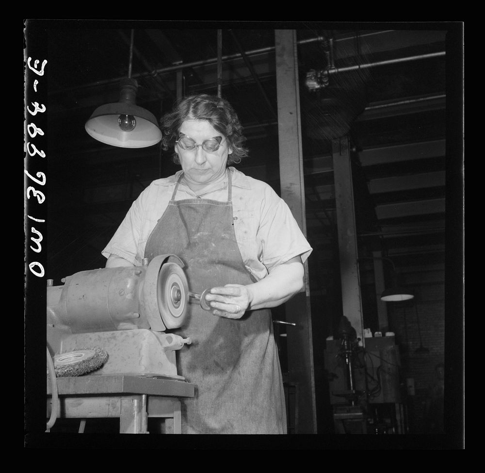 Pittsburgh, Pennsylvania. Woman employed in the machine shop at the Greyhound garage. Sourced from the Library of Congress.