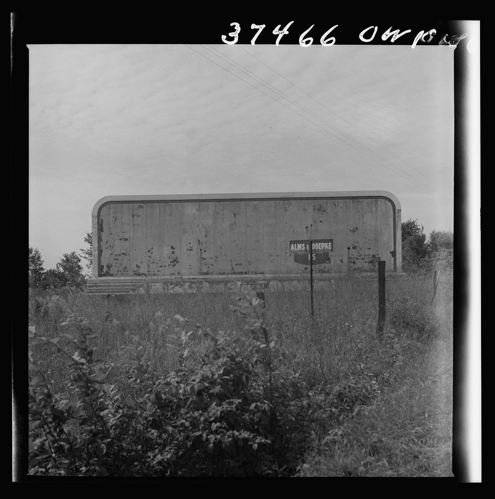 A blank billboard on the road between Columbus and Cincinnati, Ohio. Sourced from the Library of Congress.