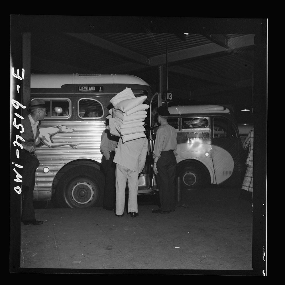 Cincinnati, Ohio. Pillows being loaded into a Greyhound bus. Sourced from the Library of Congress.