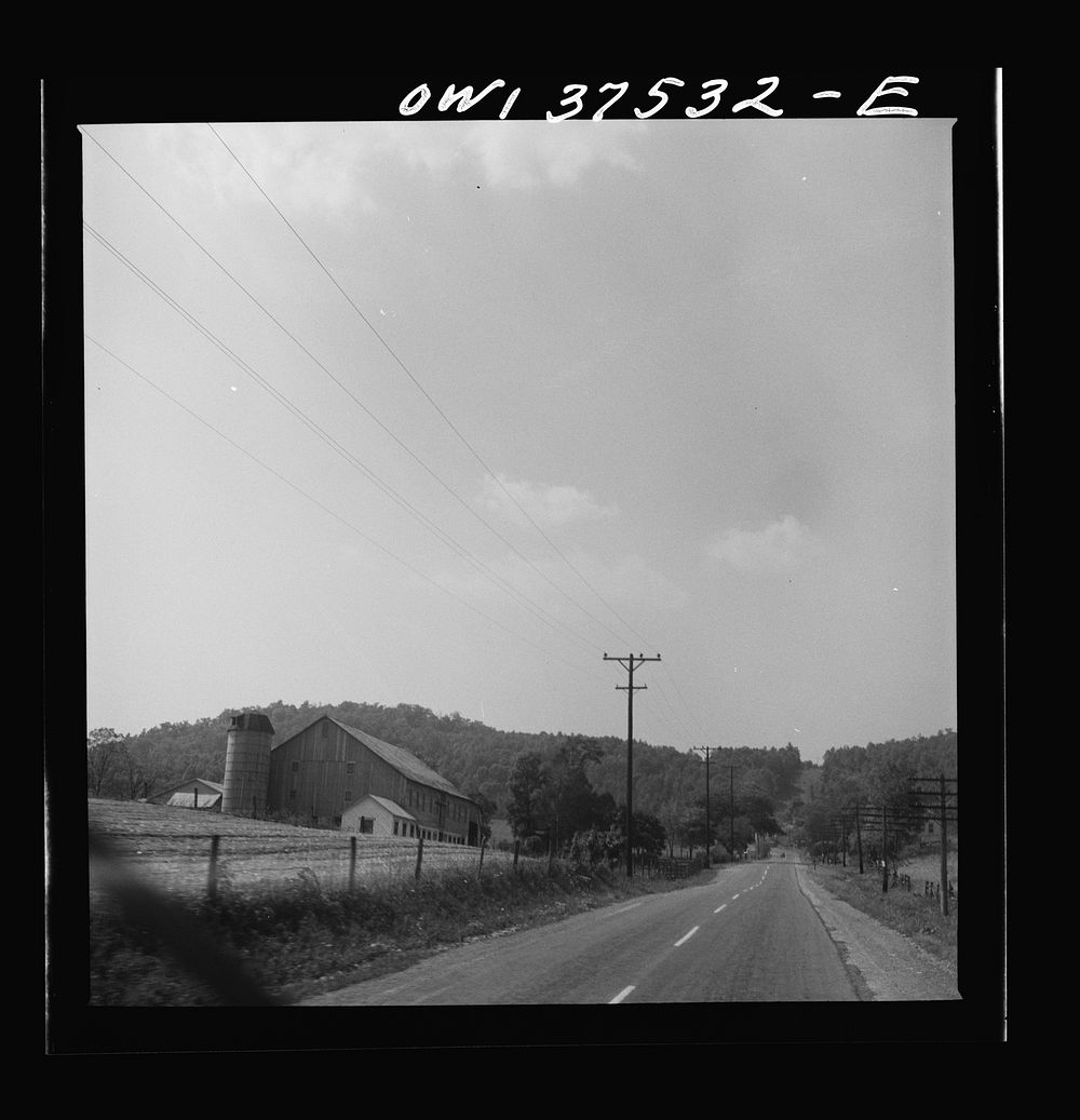 The highway between Columbus and Cincinnati, Ohio, as seen from the bus. Sourced from the Library of Congress.