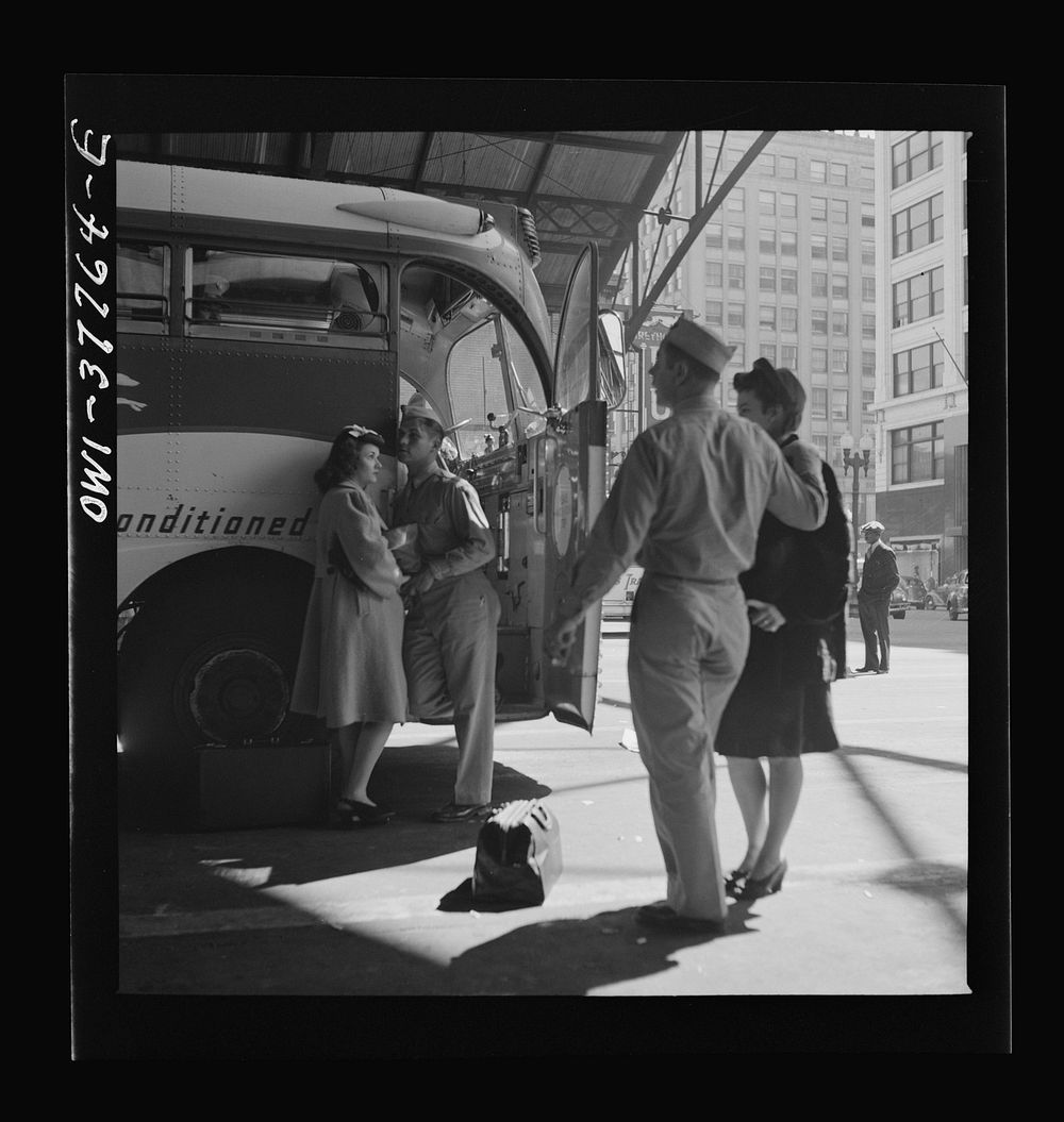 Indianapolis, Indiana. Soldiers with their girls in front of the Greyhound bus. Sourced from the Library of Congress.