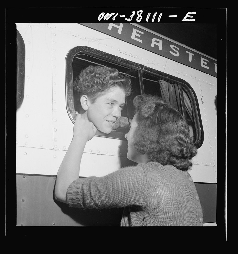 Bus trip from Knoxville, Tennessee, to Washington, D.C. Saying goodbye at Knoxville bus station. Sourced from the Library of…