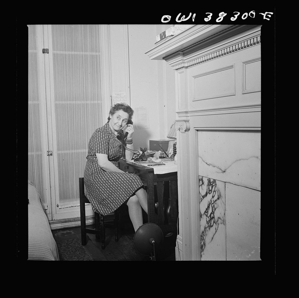 Washington, D.C. The landlady of a boardinghouse. Sourced from the Library of Congress.