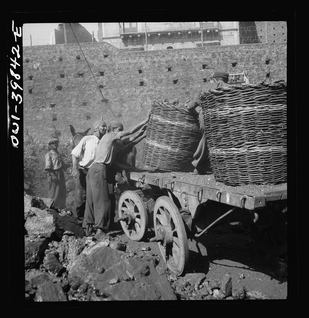 Messina, Sicily. Workmen clearing the streets. Sourced from the Library of Congress.
