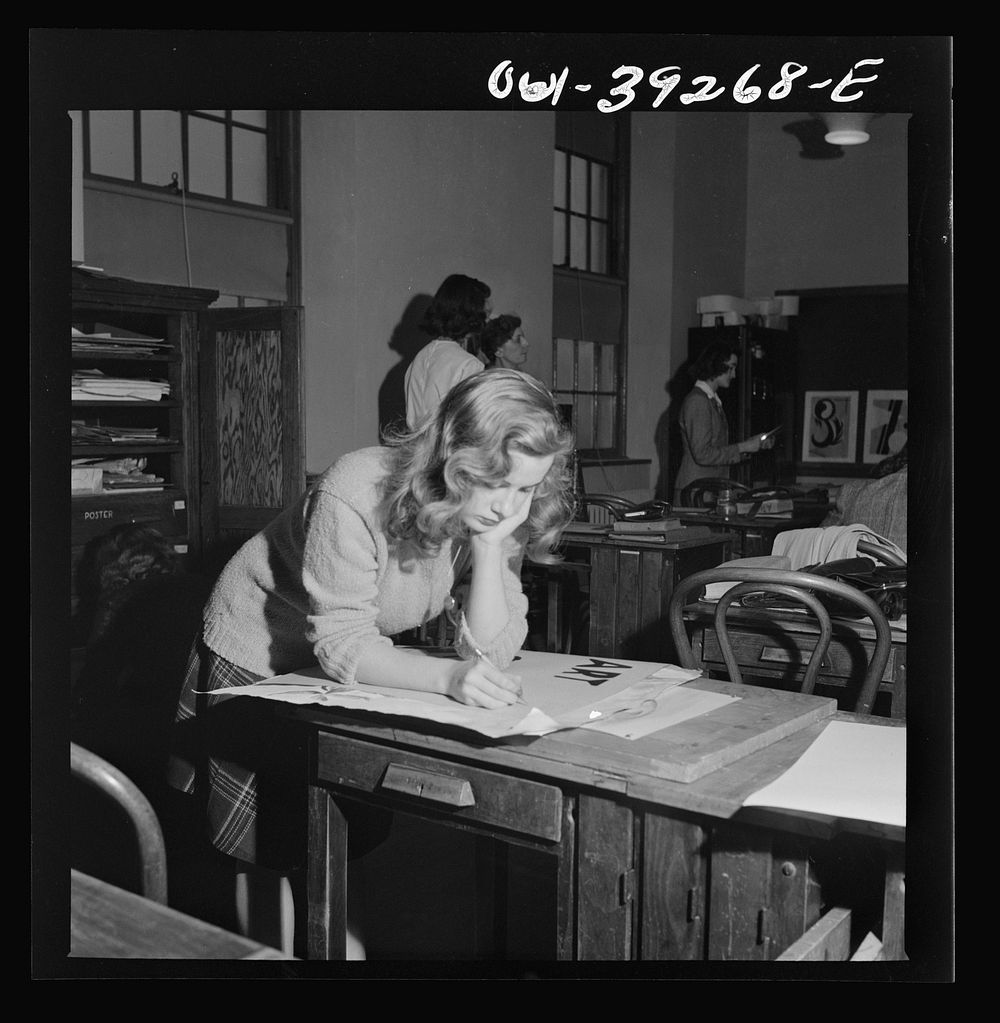 Washington, D.C. An art class at Woodrow Wilson High School. Sourced from the Library of Congress.