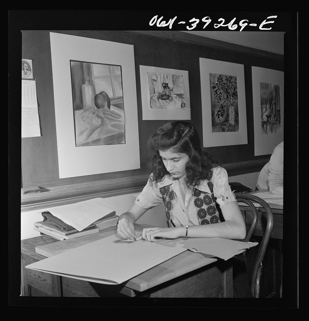 Washington, D.C. An art class at Woodrow Wilson High School. Sourced from the Library of Congress.
