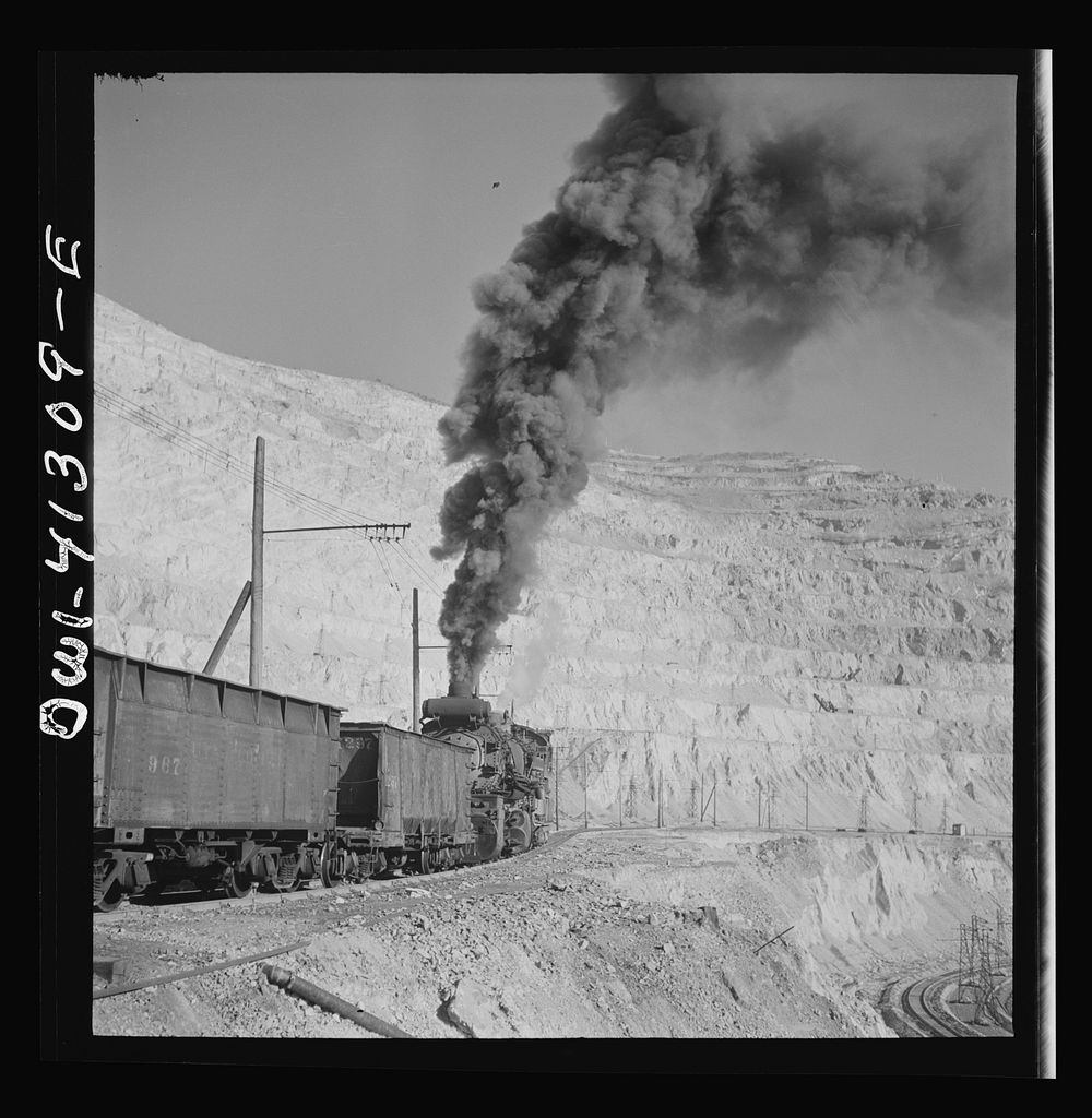 Bingham Canyon, Utah. Ore train at a mine of the Utah Copper Company. Sourced from the Library of Congress.