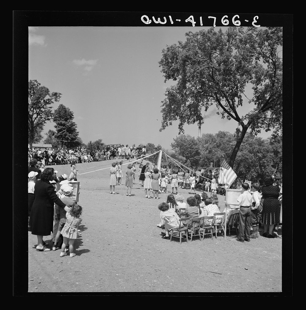 Southington, Connecticut. Beecher Street School, Free Photo rawpixel