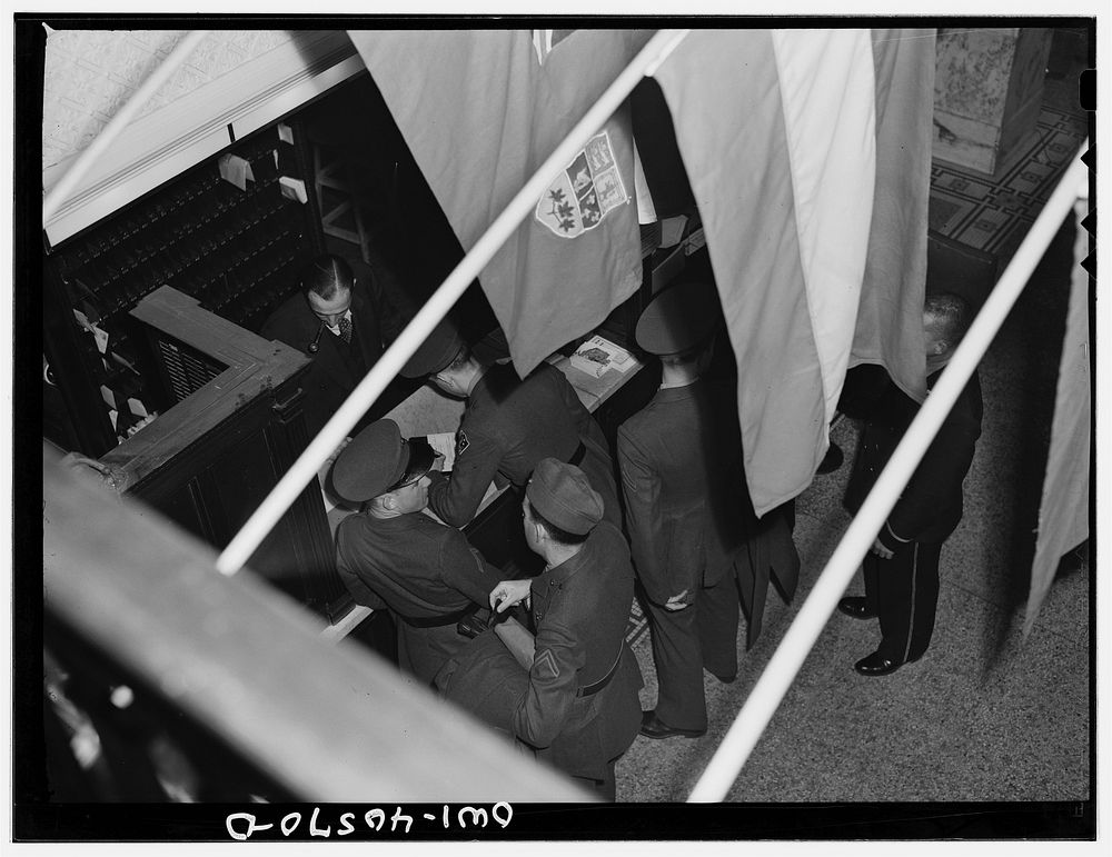 [Untitled photo, possibly related to: Washington, D.C. A British sailor registering at the United Nations service center].…