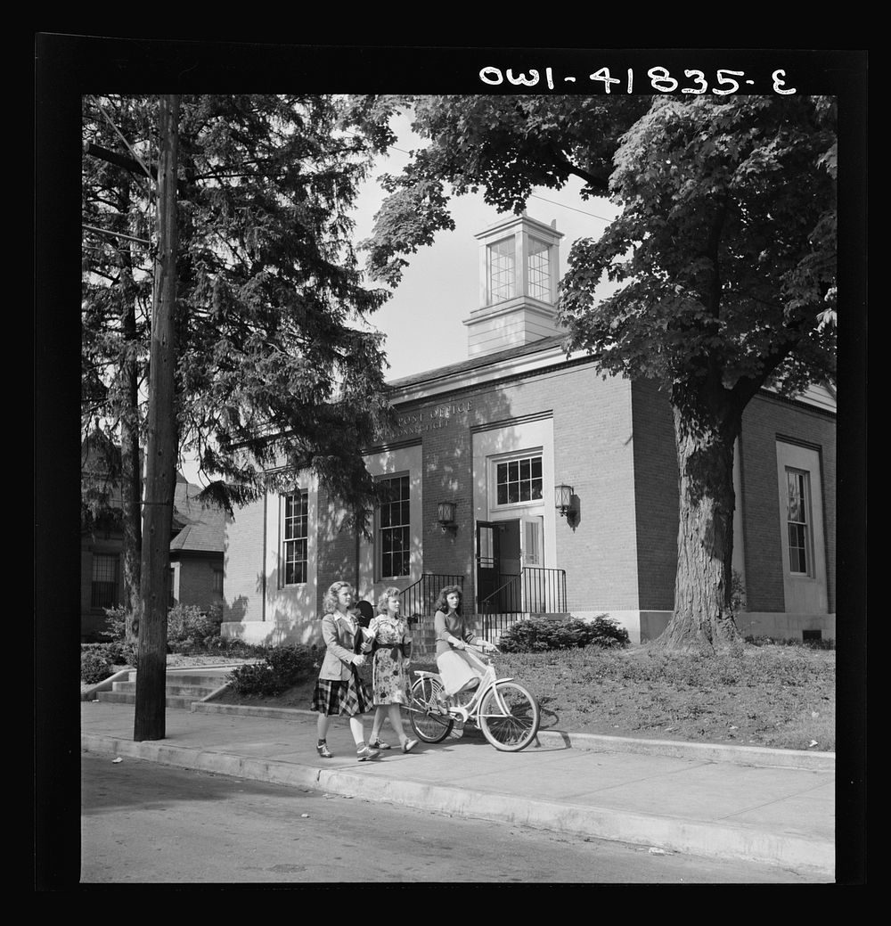 Southington, Connecticut. Post office. Sourced from the Library of Congress.