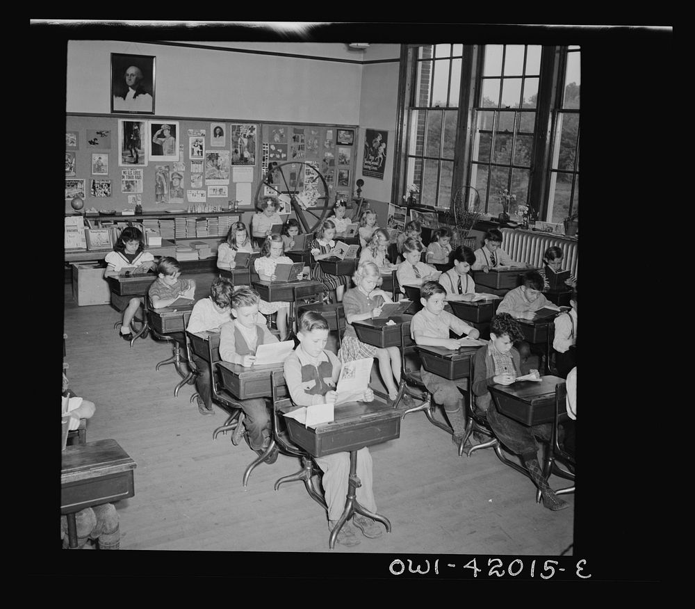 Southington, Connecticut. Class instruction. Sourced from the Library of Congress.