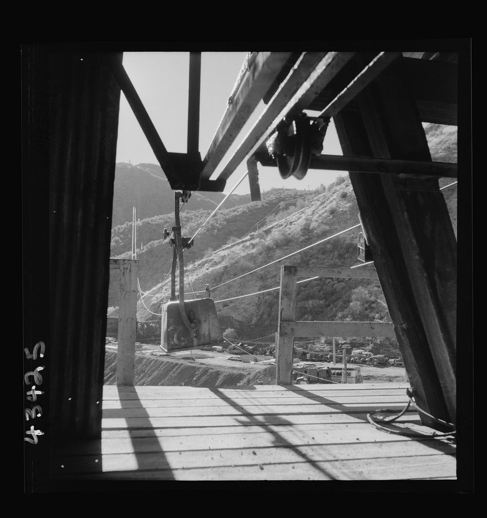 [Untitled photo, possibly related to: New Idria, California. Aerial tramway which carries cinnabar ore from mines to the New…