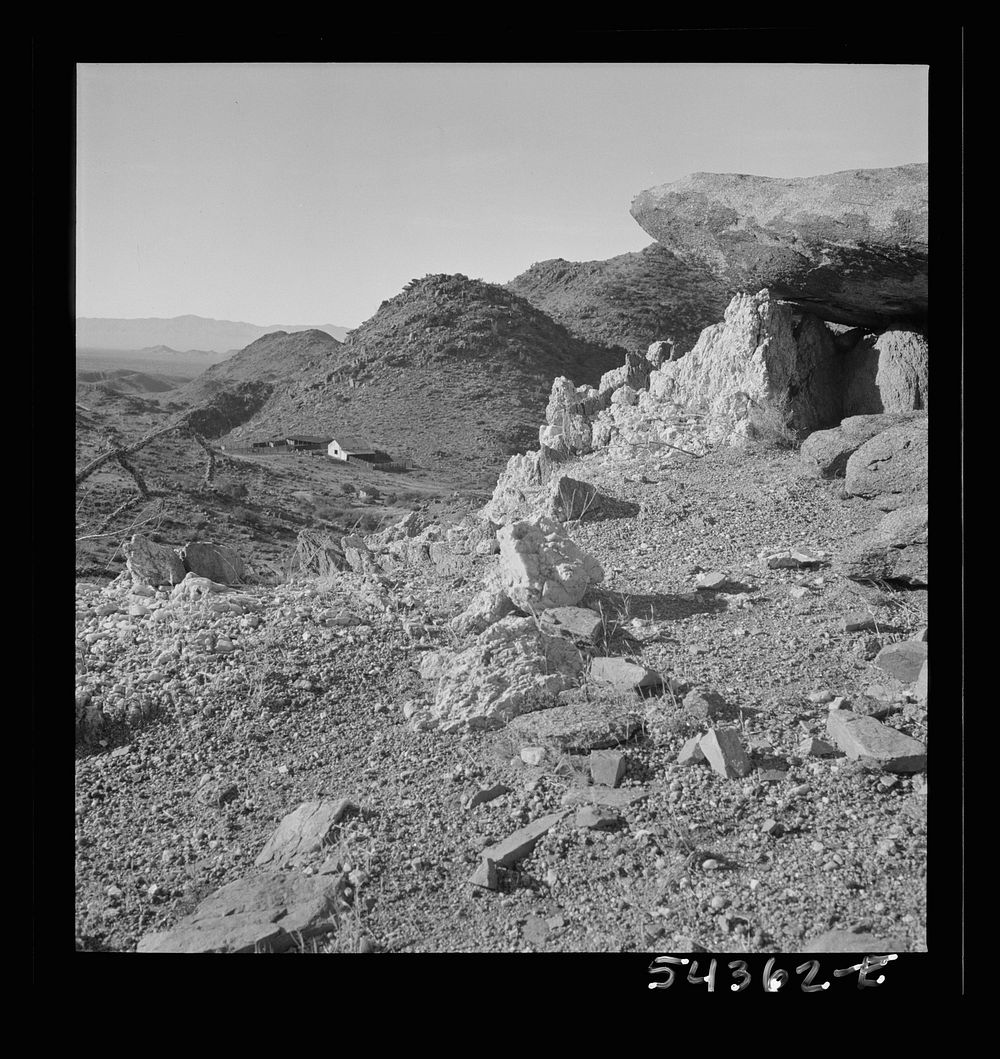 Kingman (vicinity), Arizona. A view of a lonely ranch on the road to the Boriana mine, where tungsten ore is obtained…