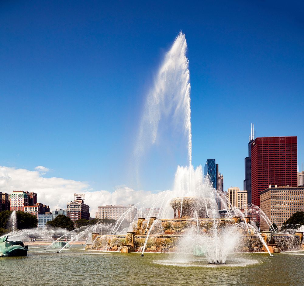 Clarence Buckingham Memorial Fountain at Grant Park in Chicago. Original image from Carol M. Highsmith&rsquo;s America…