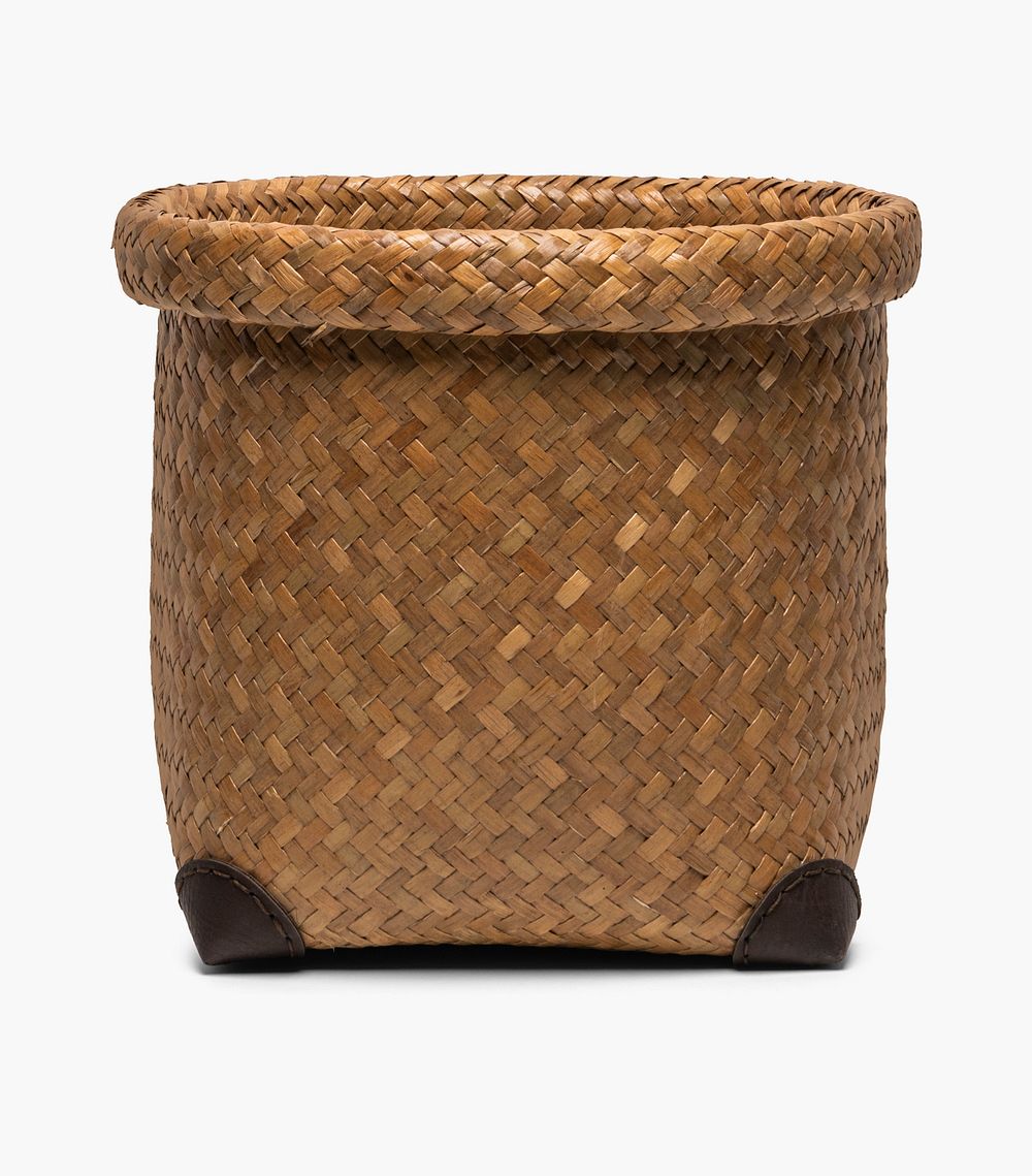Woven basket mockup psd eco friendly houseplant pot