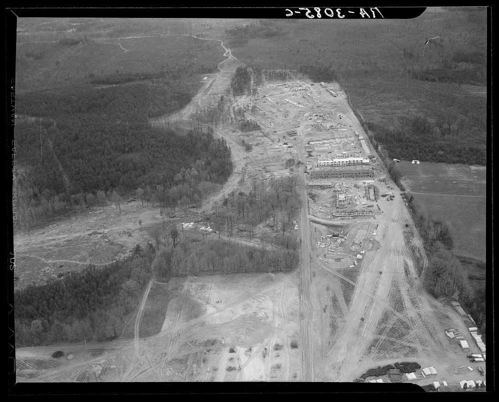Aerial view of construction at Greenbelt, Maryland, taken from the Goodyear blimp. Sourced from the Library of Congress.