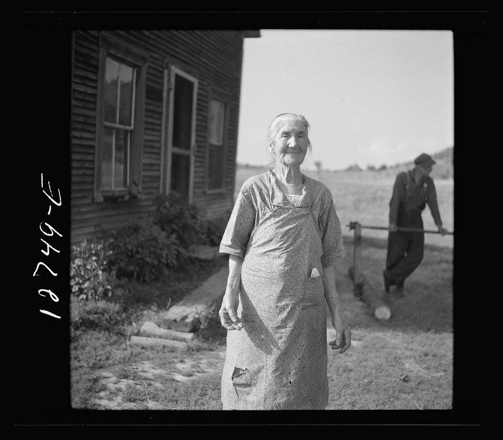 Oldest woman in Lincoln, Vermont. Sourced from the Library of Congress.