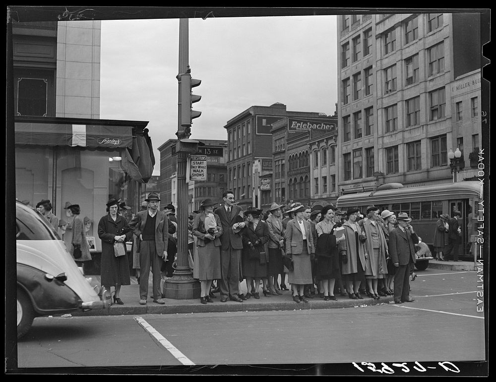 Waiting for stoplight. Washington, D.C.. Sourced from the Library of Congress.