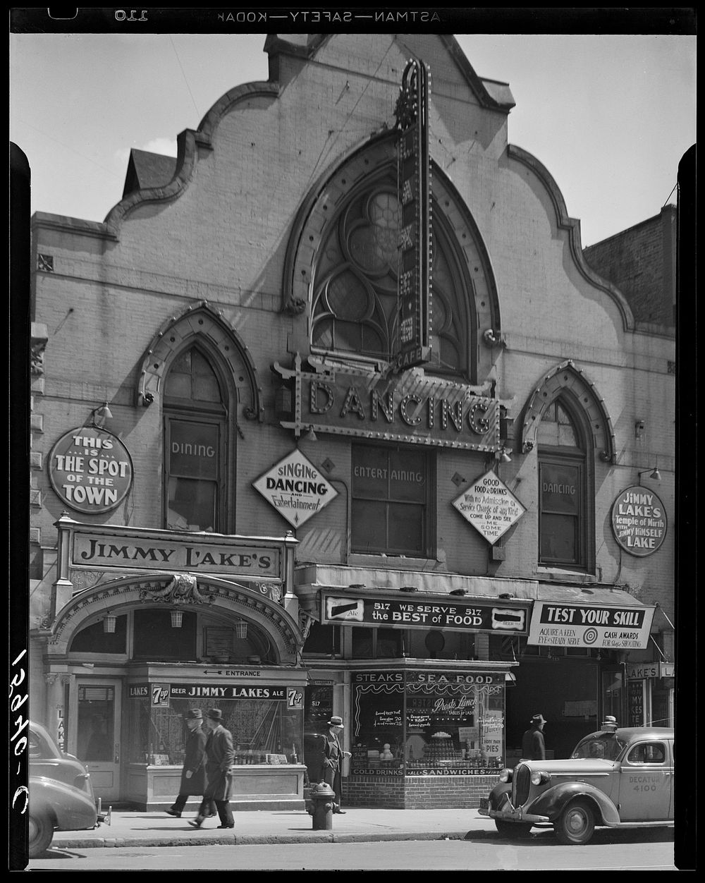 Nightclub on Ninth Street, Washington, D.C.. Sourced from the Library of Congress.