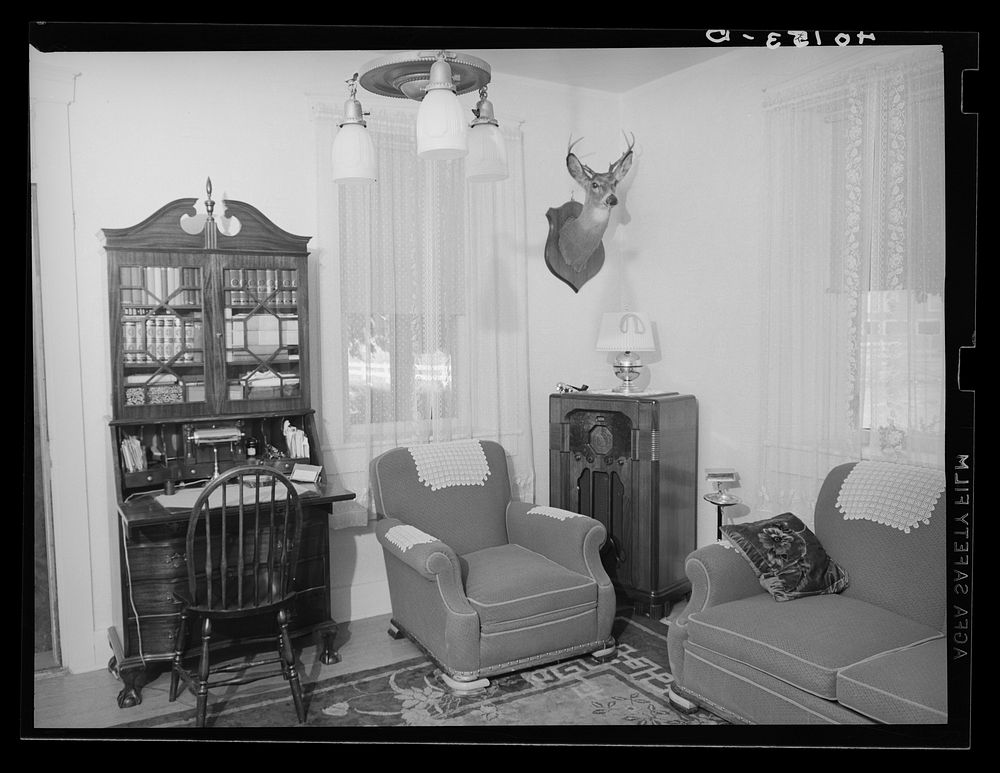 Lititz (vicinity), Lancaster County, Pennsylvania. Living room of C.F. Minnich's married son Paul. The farm house is divided…