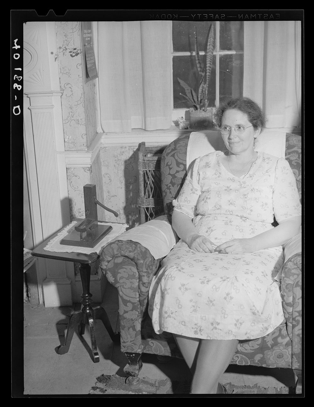 Maytown (vicinity), Lancaster County, Pennsylvania. Mrs. Jay Reich, wife of a FSA (Farm Security Administration) client.…