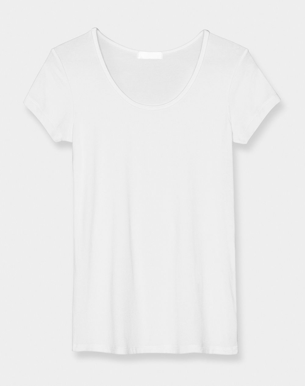 Basic white scoop neck tee women&rsquo;s apparel front view