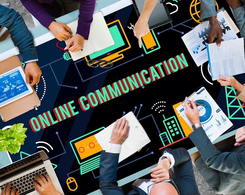 Online Communication Chat Conversation Global Concept