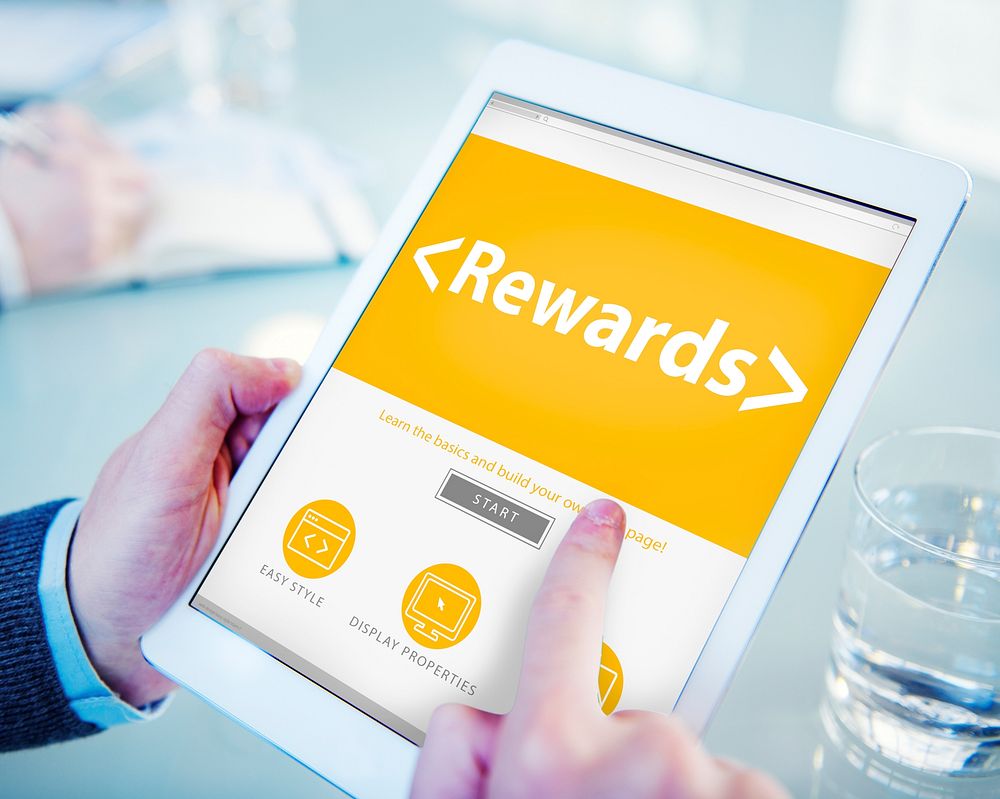 Digital Online Rewards Profit Office Working Concept