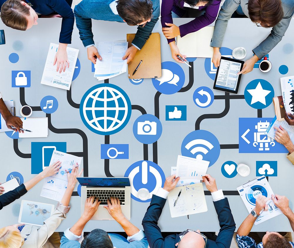 Connecting Internet Online Social Media Social Network Concept