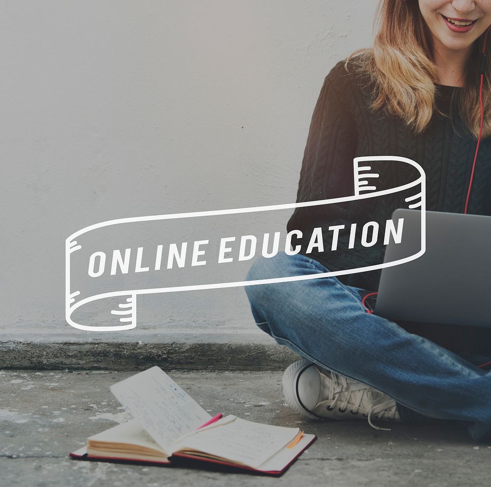 Oniine Education Internet Media Networking Concept