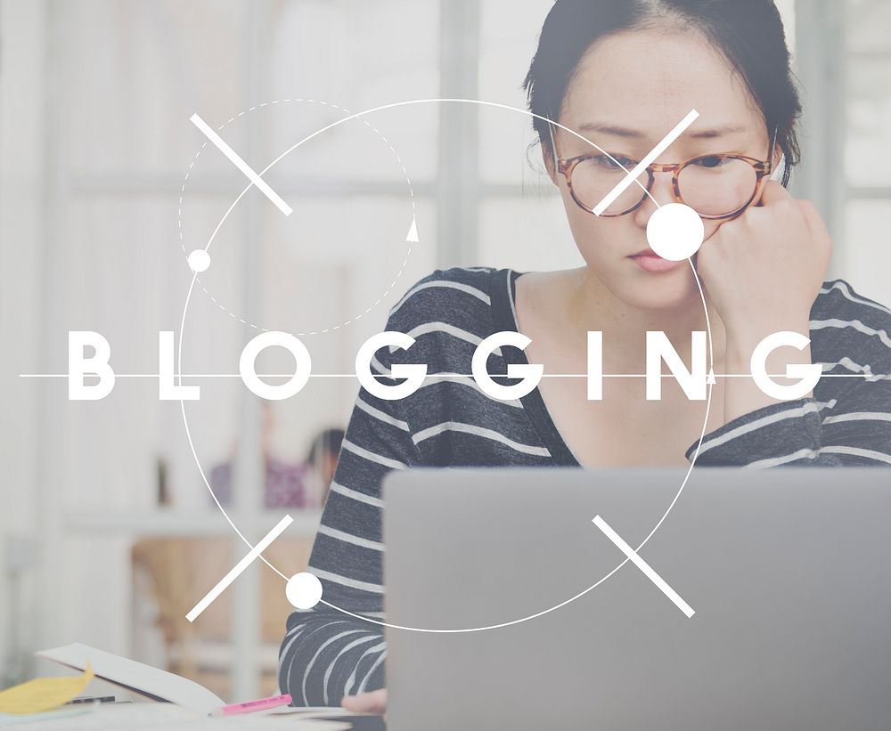 Blogging Social Media Network Online Opinion Concept