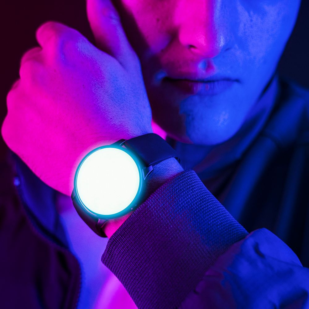 Man wearing a smartwatch wearable gadget