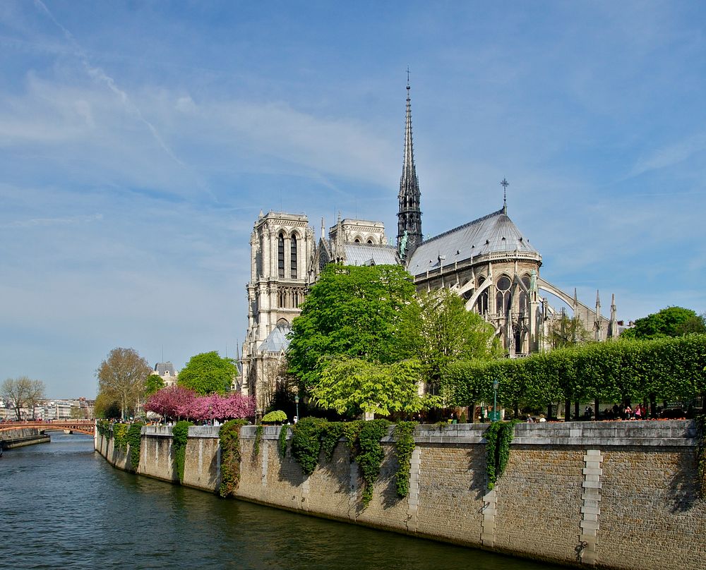 Notre-Dame de Paris, from south west (Pont de l'Archevêché). Seine river. Original public domain image from Wikimedia Commons