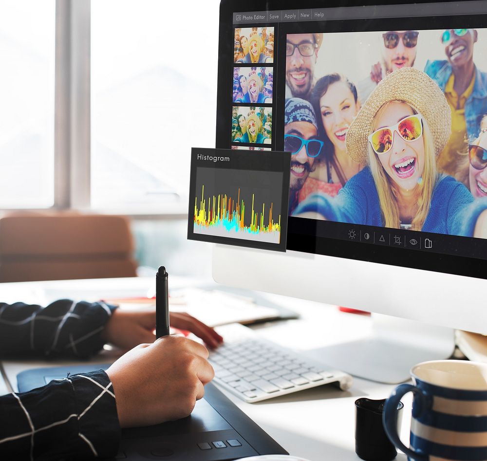 Photo Editor Histogram Setting Concept