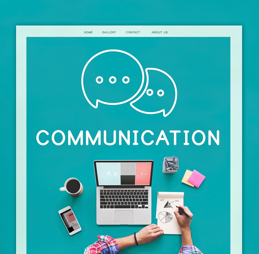 Online Communication Speech Bubble Icon Concept