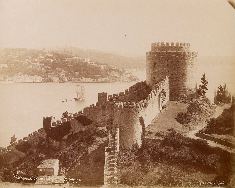 Châteaux d'Europe et vue du Bosphore. Original from the Minneapolis Institute of Art.