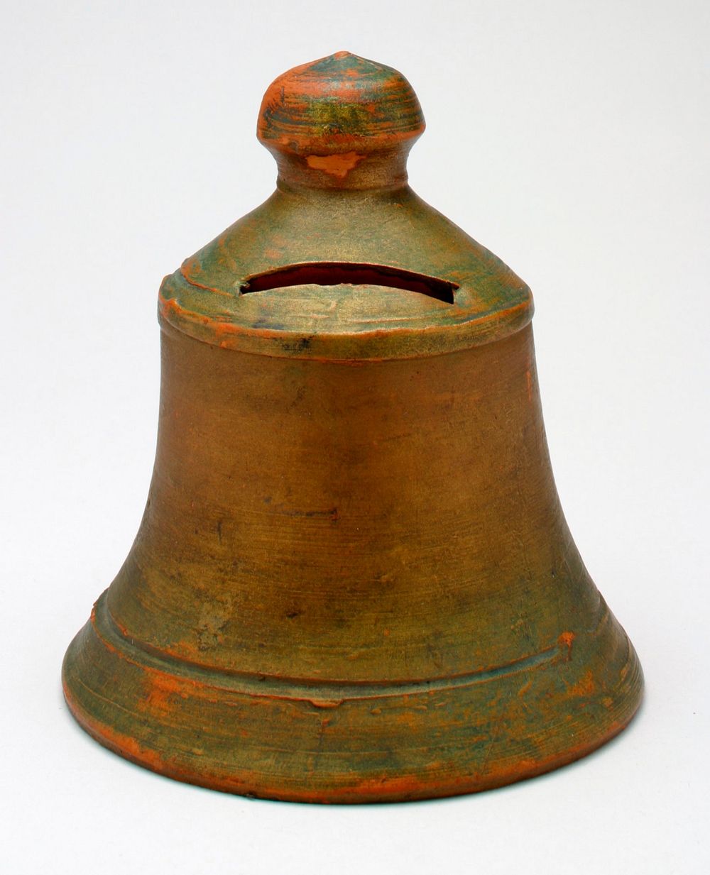metallic green/gold; red clay shows through especially on top knob. Original from the Minneapolis Institute of Art.