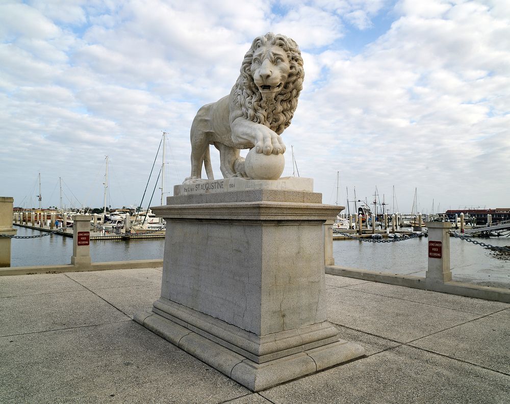                         Lion sculpture, one of two that gave the name to the Bridge of Lions across the Atlantic…