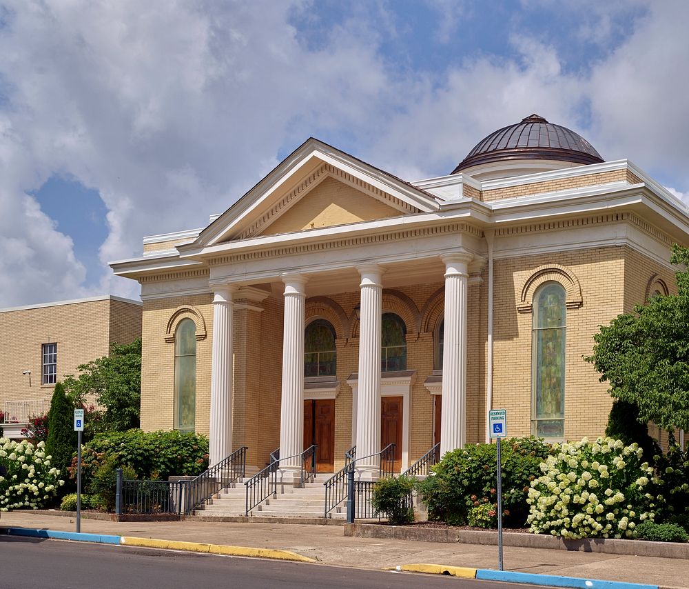                         The First Methodist Church in Franklin, a Kentucky town on the Tennessee border                     …