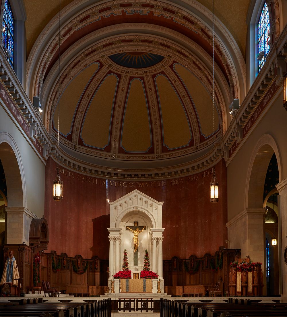                         Sanctuary of Saint Cecilia Cathedral, facing the altar, in Omaha, Nebraska's largest city           …