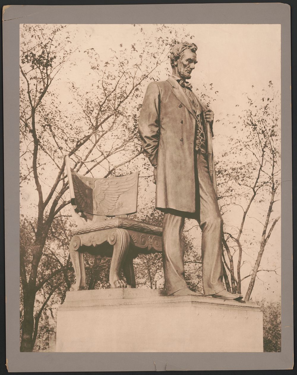[Augustus St-Gaudens sculpture of Lincoln]