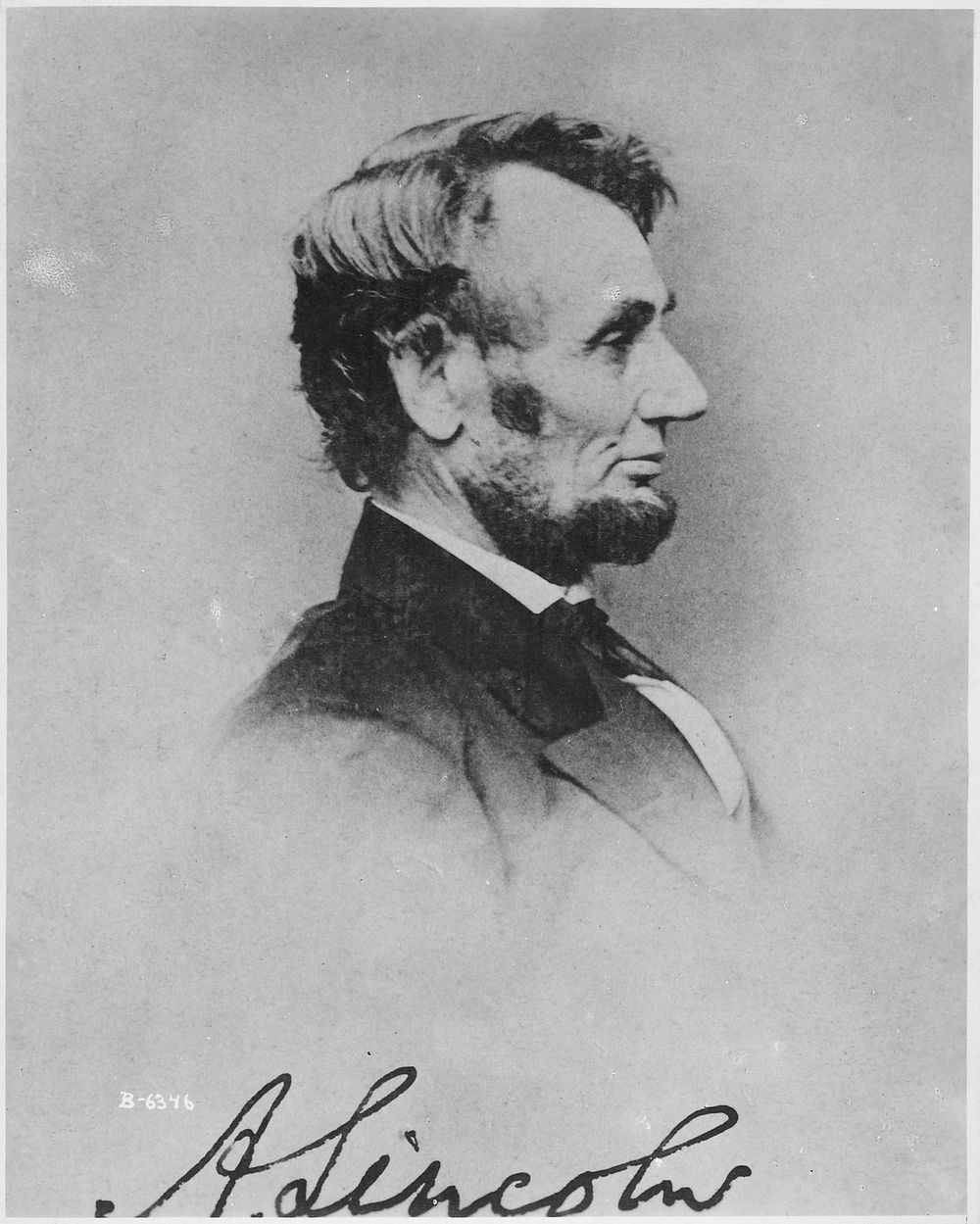 Photograph of President Abraham Lincoln. Original public domain image from Flickr
