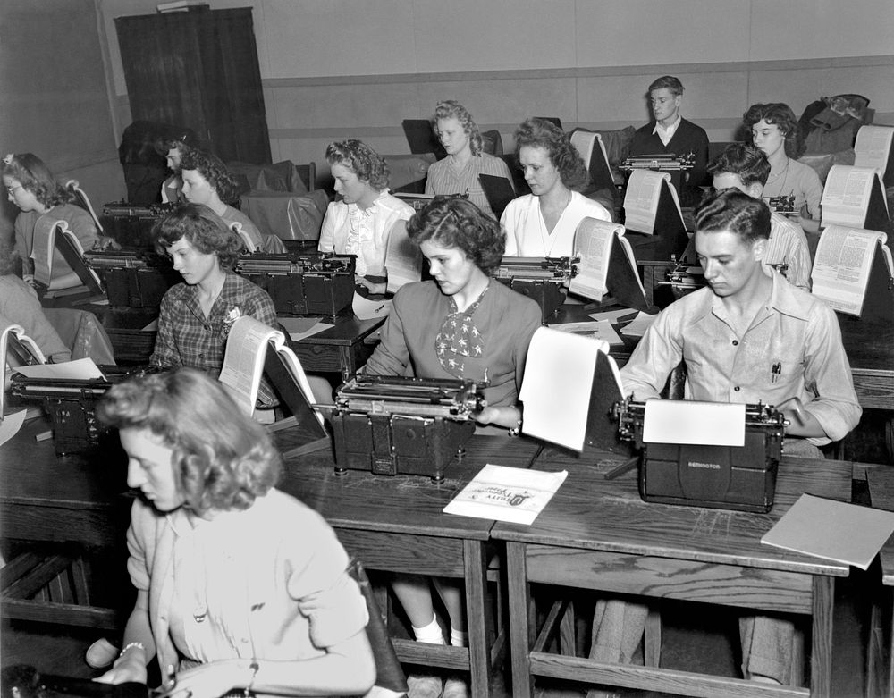 Oak Ridge High School Typing Class 1945