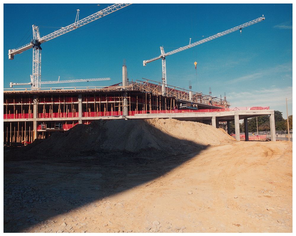 [US Naval Hospital Portsmouth Construction] 10/30/1995. Acute Care Facility - West.Photo #331 Photographer: Centex Bateson…