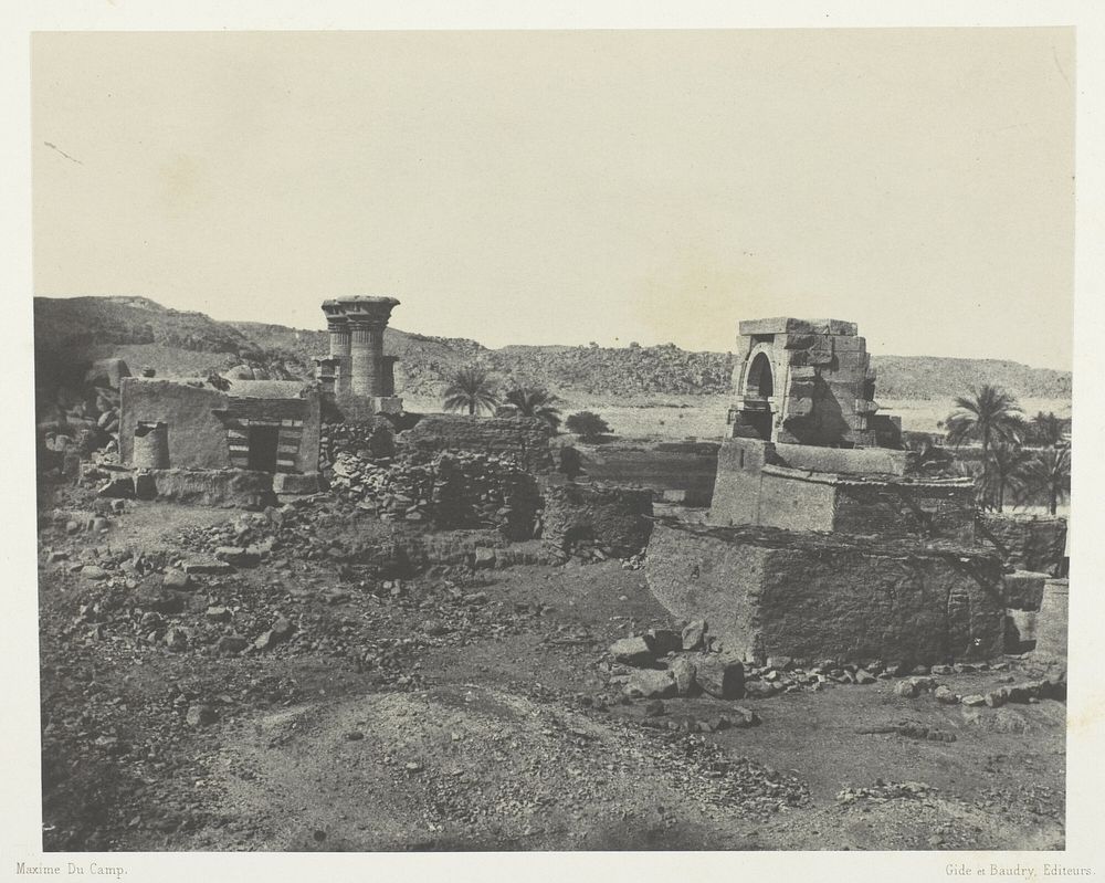Village et Temple de l'Ile de Béghé, à l'Ouest de Philoe; Nubie by Maxime Du Camp