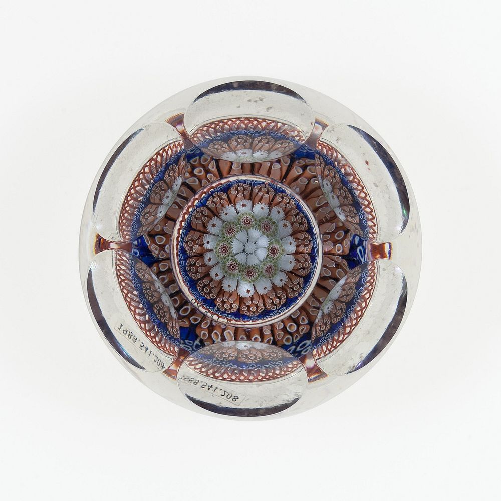 Paperweight by Compagnie de Saint Louis