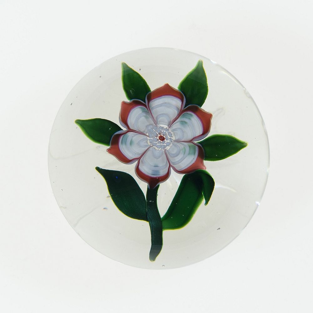 Paperweight by Baccarat Glassworks