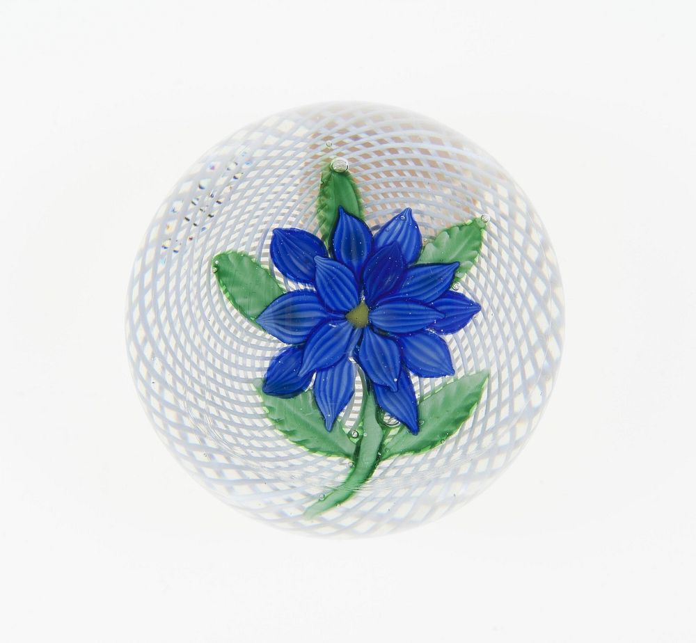 Paperweight by Compagnie de Saint Louis