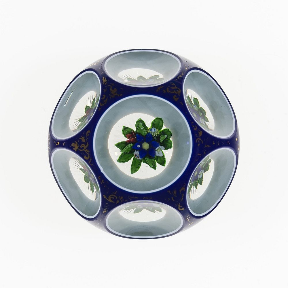 Paperweight by Compagnie de Saint Louis